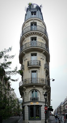 Photo:  Flat Iron Building in Paris